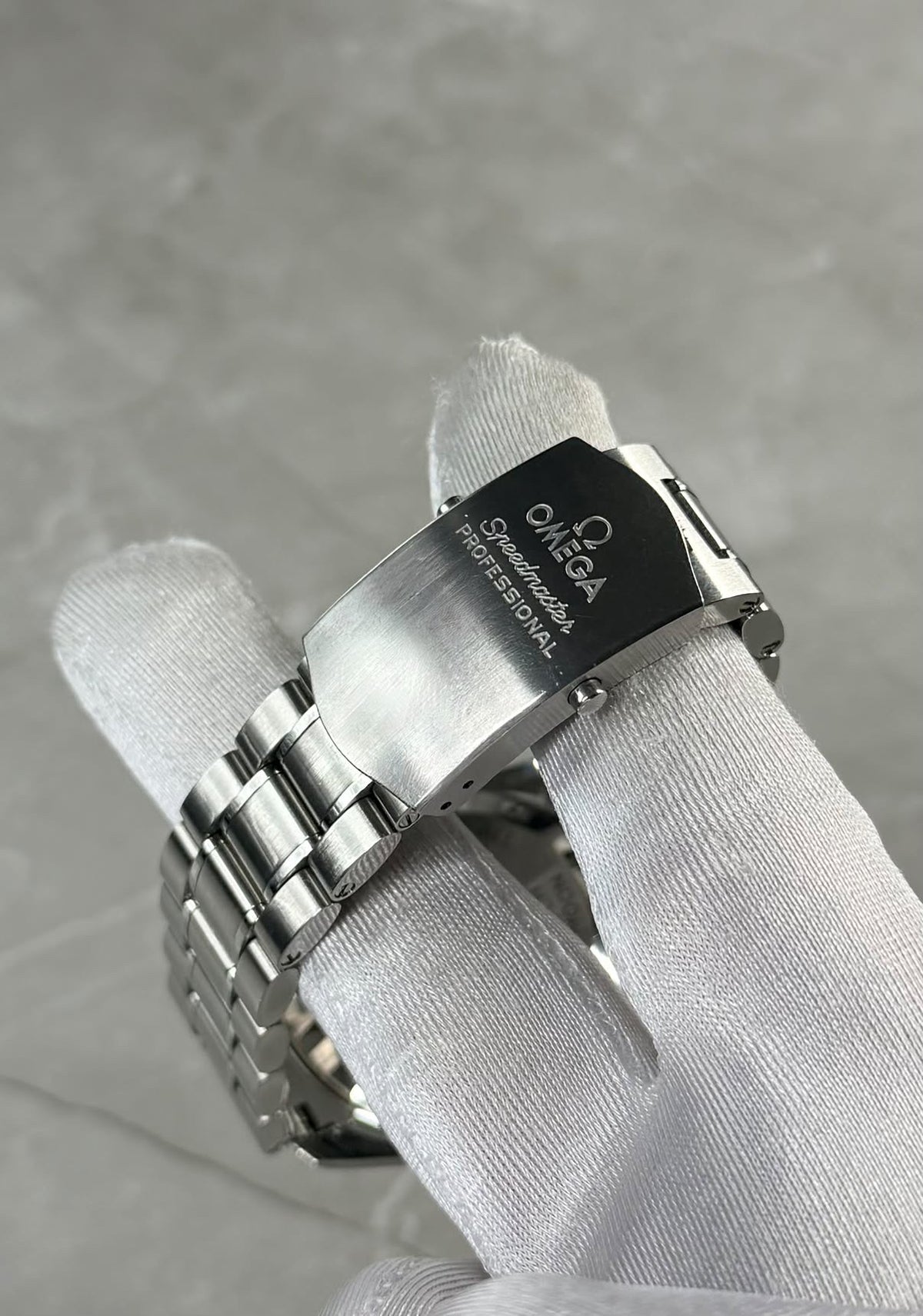 Omega Speedmaster Hesalite