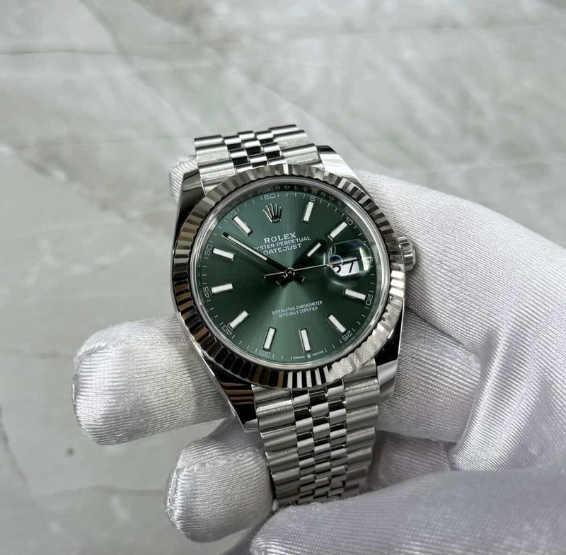 2025 Rolex Datejust 41 Mint Green 126334 - Image 2