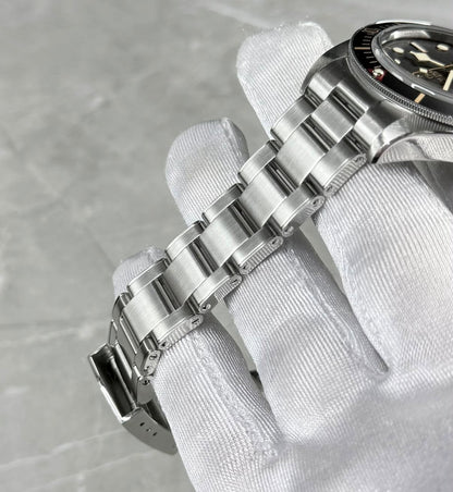 Tudor Black Bay 58