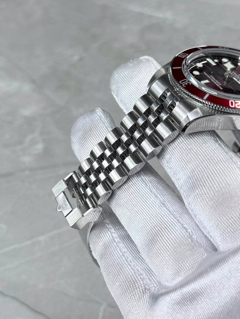 2025 Tudor Black Bay 58 Burgundy 7939a1a0 - Image 4