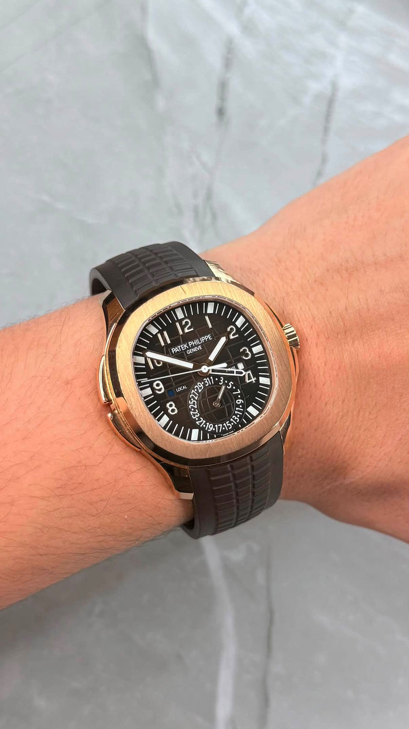 2018 Patek Phillipe Aquanaut Travel Time 5164R - Image 3