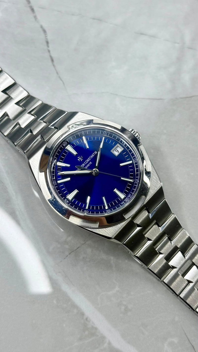 2021 Vacheron Constantin Overseas 4500V/110A - Image 1