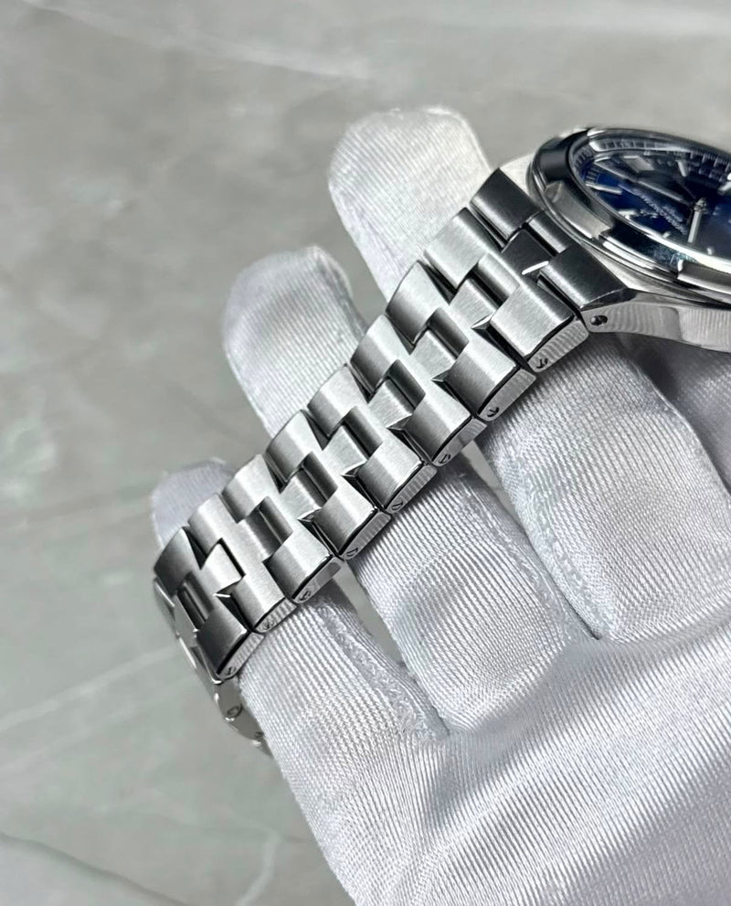2021 Vacheron Constantin Overseas 4500V/110A - Image 4