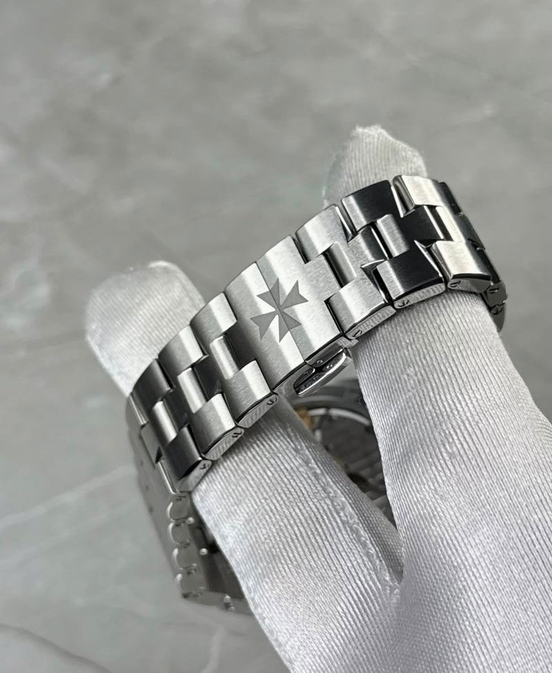 2021 Vacheron Constantin Overseas 4500V/110A - Image 6