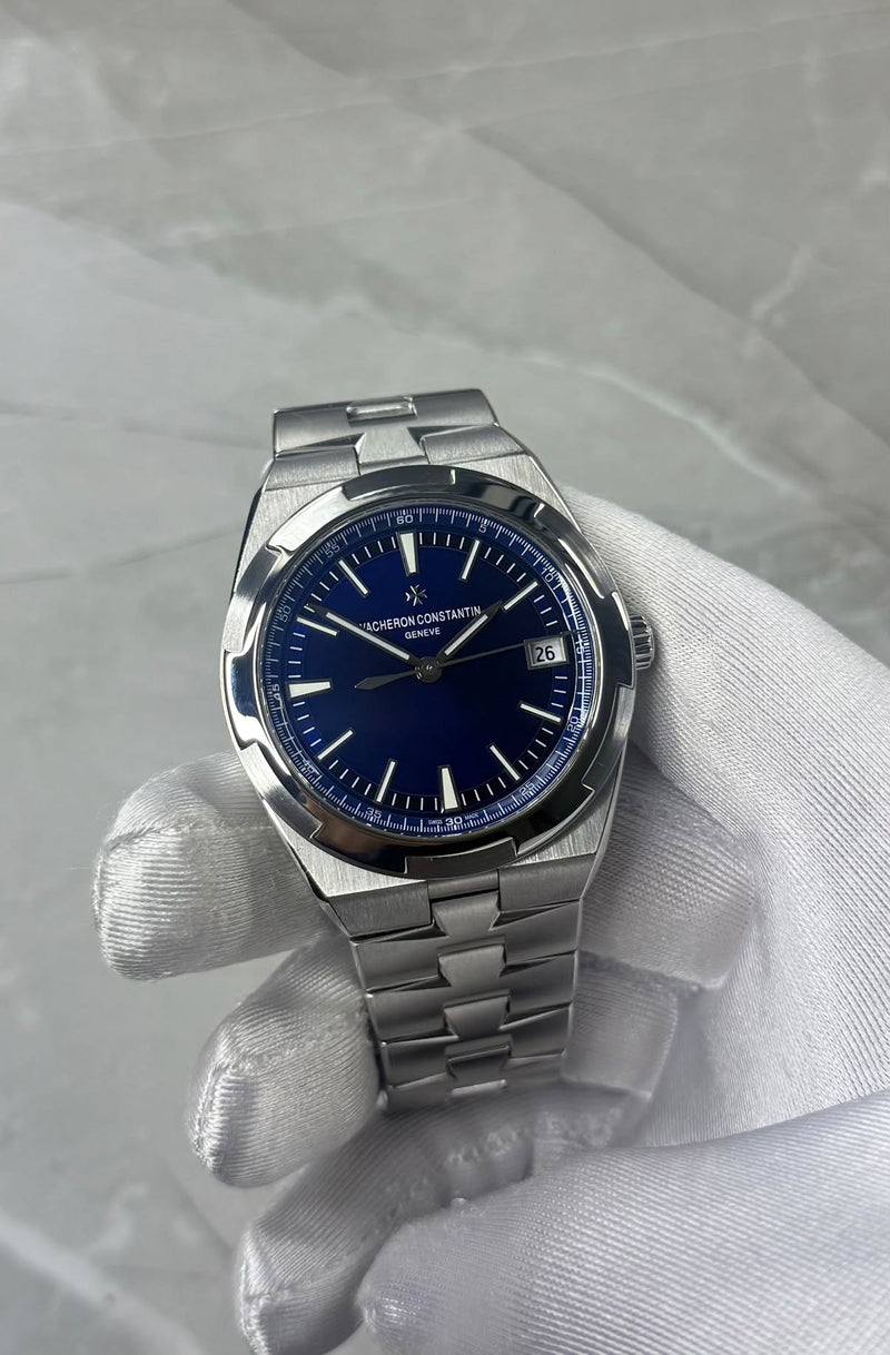 2019 Vacheron Constantin Overseas 4500V/110A - Image 2