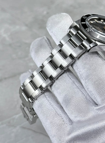 Tudor Black Bay 54
