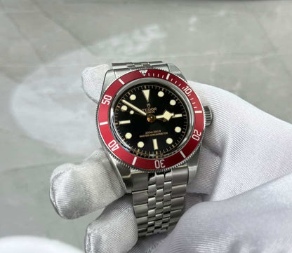 Tudor Black Bay 41 Burgundy Heritage