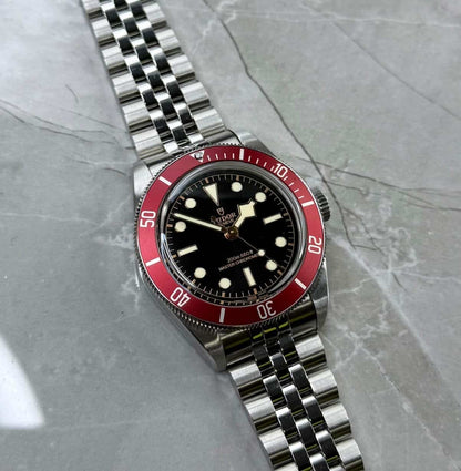 Tudor Black Bay 41 Burgundy Heritage