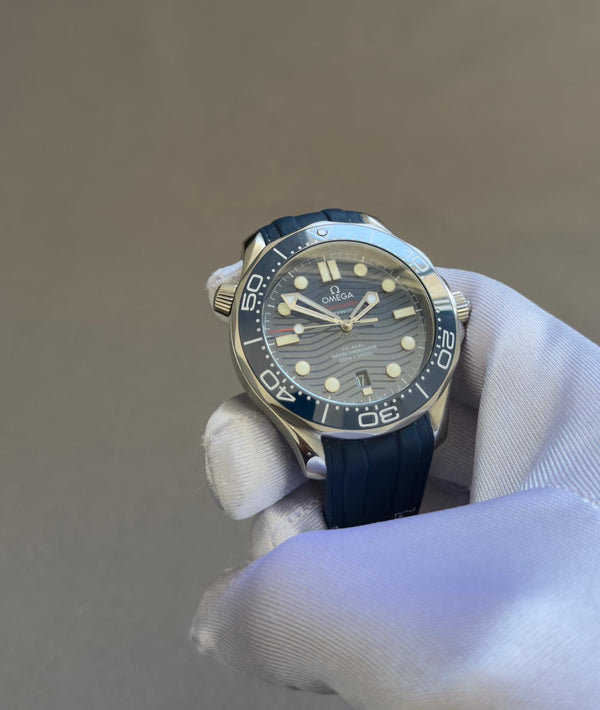 2022 Omega Seamaster 300m Ref. 210.30.42.20.03.001