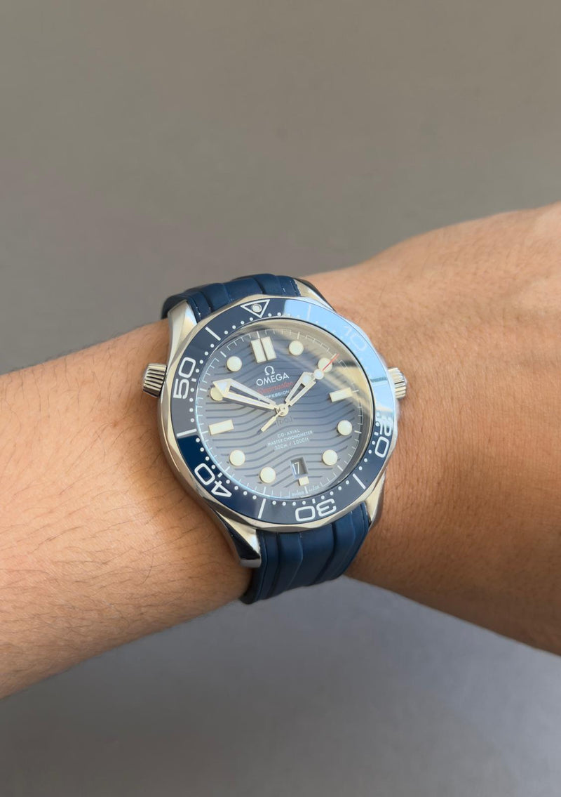 2022 Omega Seamaster 300m Ref. 210.30.42.20.03.001 - Image 2